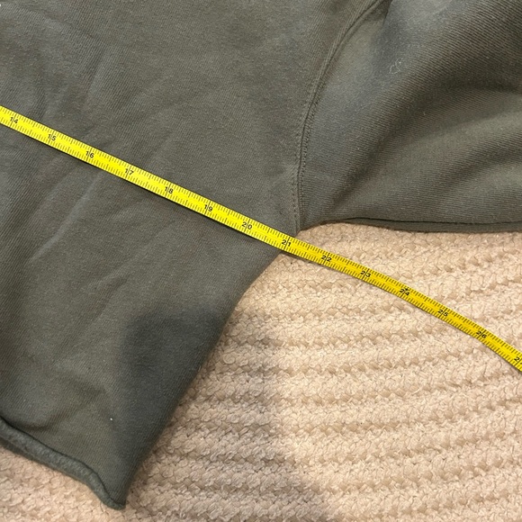 M22 cropped hoodie (S) - Picture 3 of 8